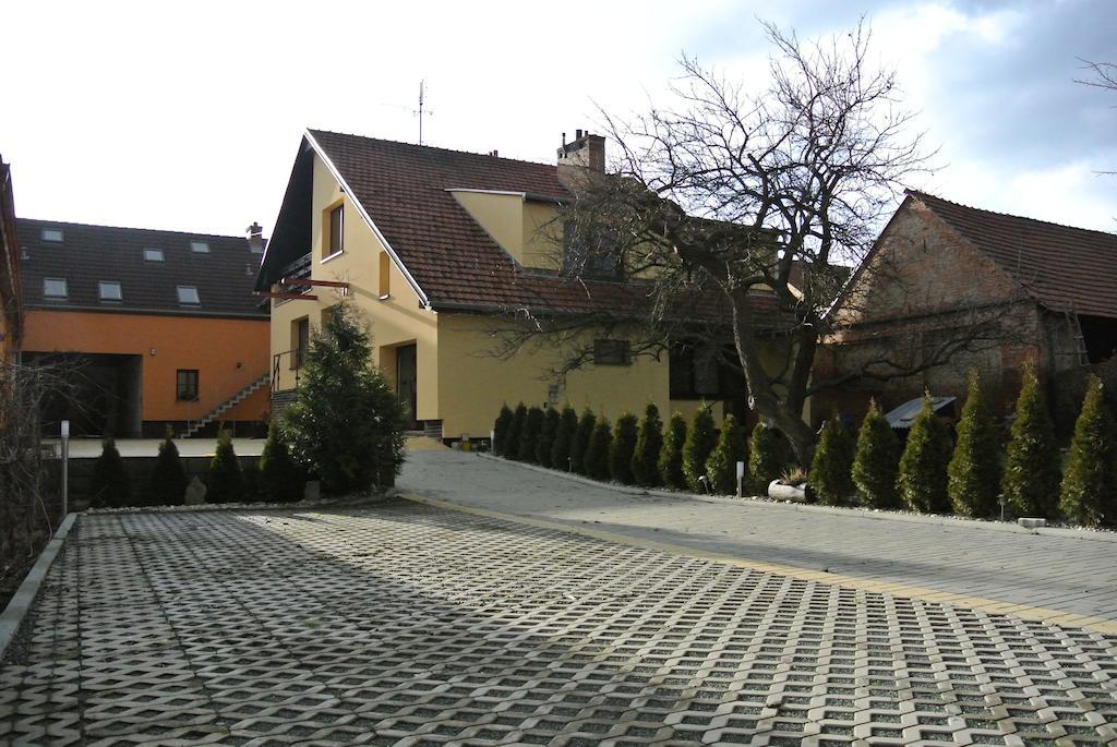 Penzion U Reky Vojkovice  Exterior photo
